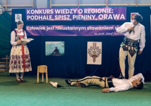 Dalsza część prezentacji o Wandzie Szado-Kudasikowej w wykonaniu dwóch uczniów i uczennicy.